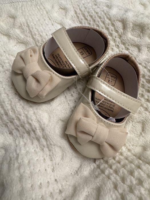 Туфлі на дівчинку 17 р,обув для дівчинки 17р