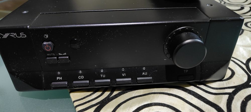 Cyrus III + Cyrus Dad 1 - técnica e esteticamente em excelente estado