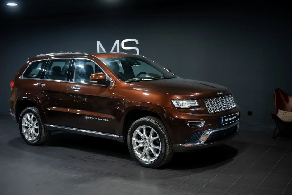 Jeep Grand Cherokee 5.7 V8 HEMI 4WD Auto Summit