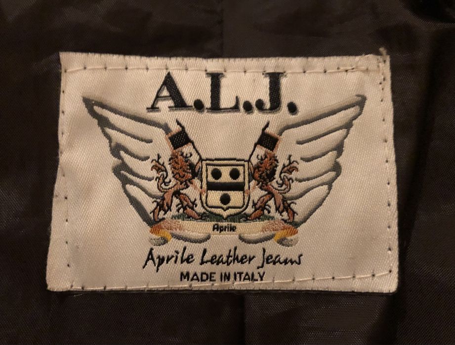 Blusão de pele castanho escuro da Aprile Leather Jeans