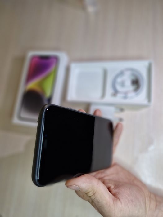 Iphone 11 czarny Stan Bardzo dobry