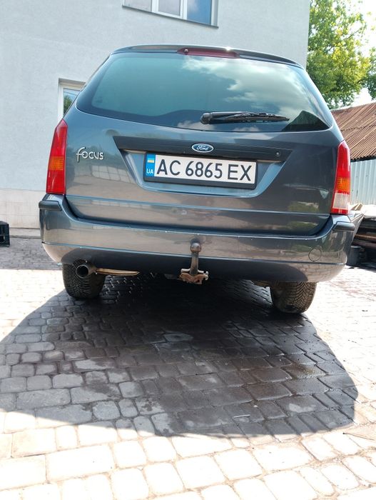 Продам ford focus 2004 бензин16