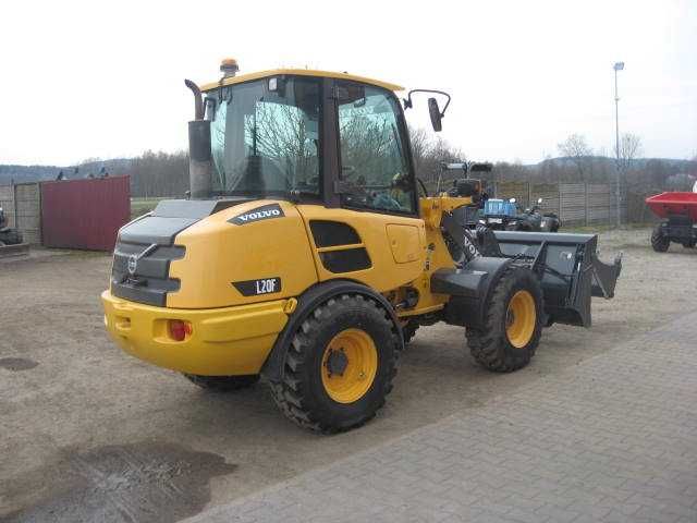Ładowarka VOLVO L20F z 2014 roku