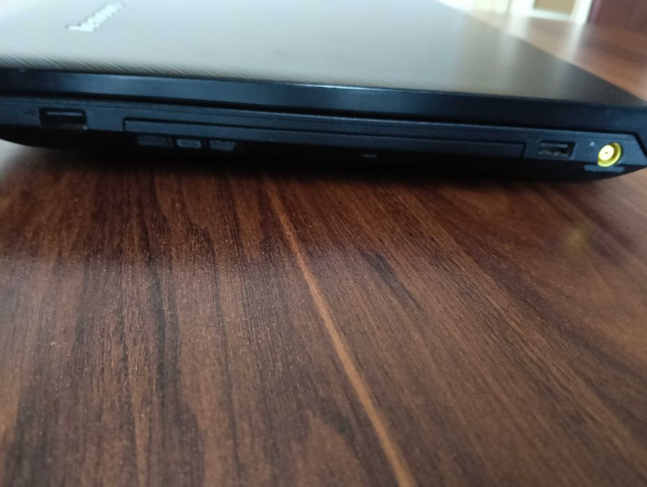 Lenovo B580 i3 6GB Win10 laptop