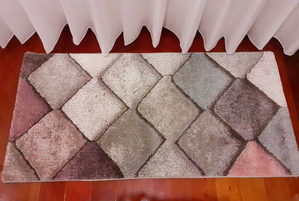 Dois tapetes MOMA novos 60x120 cm