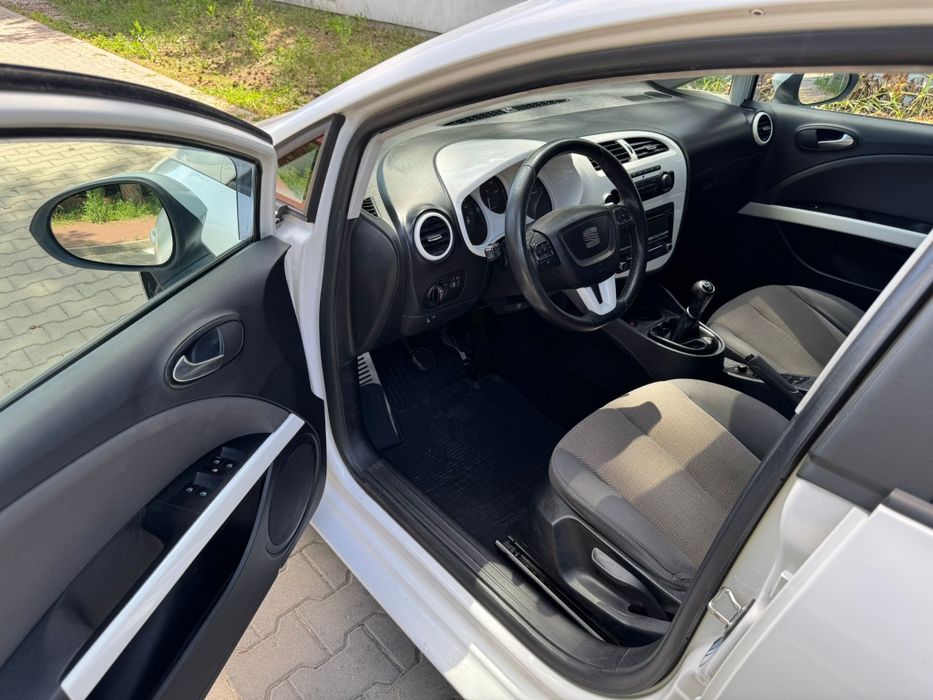 Seat Leon 2010 r. 1.6 diesel/ Ładny/Zadbany