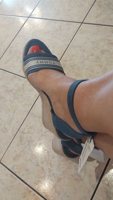 Tommy Hilfiger, espadryle damskie 39