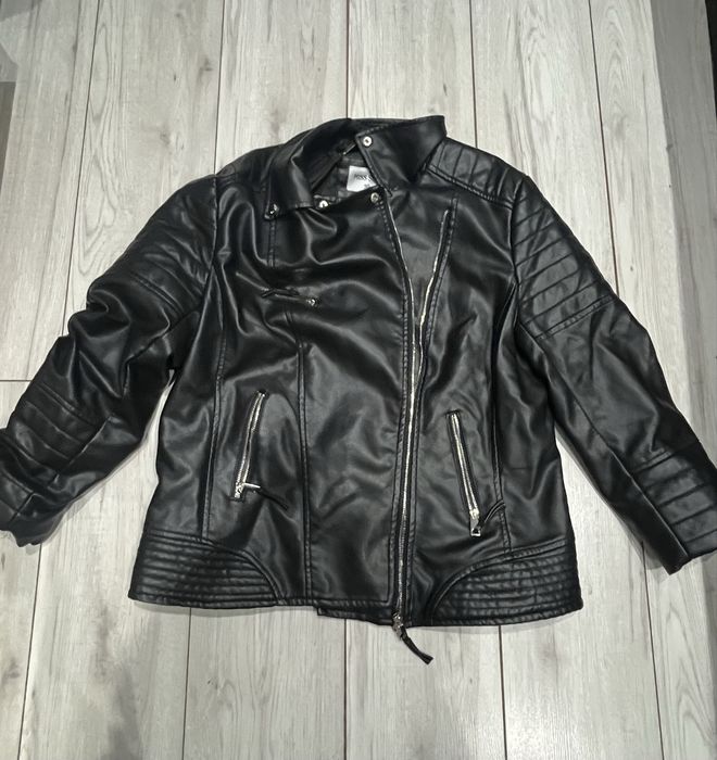 Piękna, ciepła Ramoneska