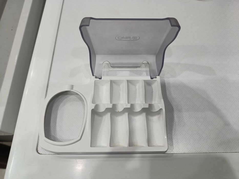 Oral-B organizer na końcówki szczoteczki