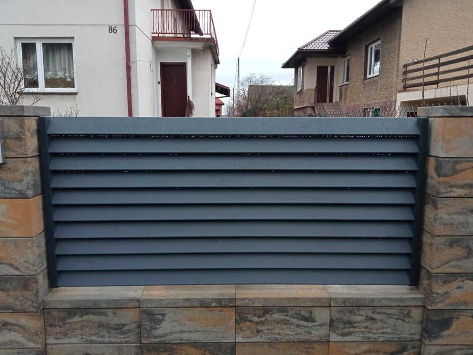 Ogrodzenia metalowe, płoty, bramy, furtki, palisadowe, grzebieniowe
