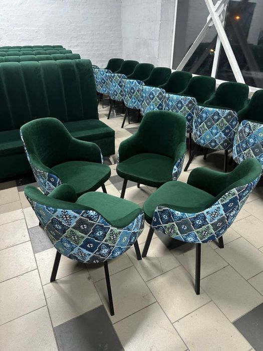 Виробництво диванів та стільців для ресторанів, кафе, HoReCa