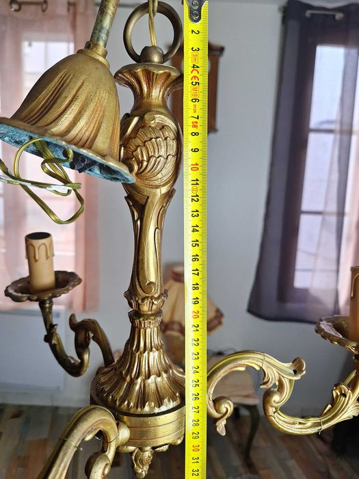 Люстра бронзовая 3х рожковая.