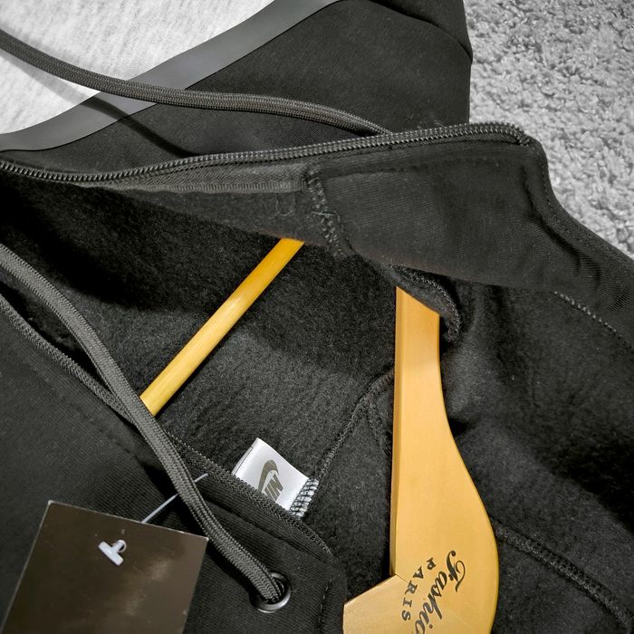 Зимовий чоловічий спортивний костюм Nike чорний з білим