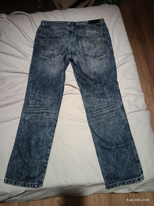 Jeansy Reserved stylowe