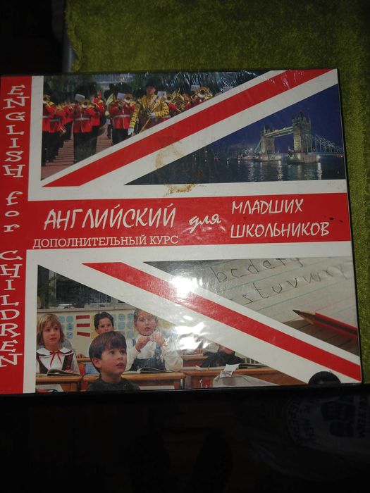 Видеокассеты с записью