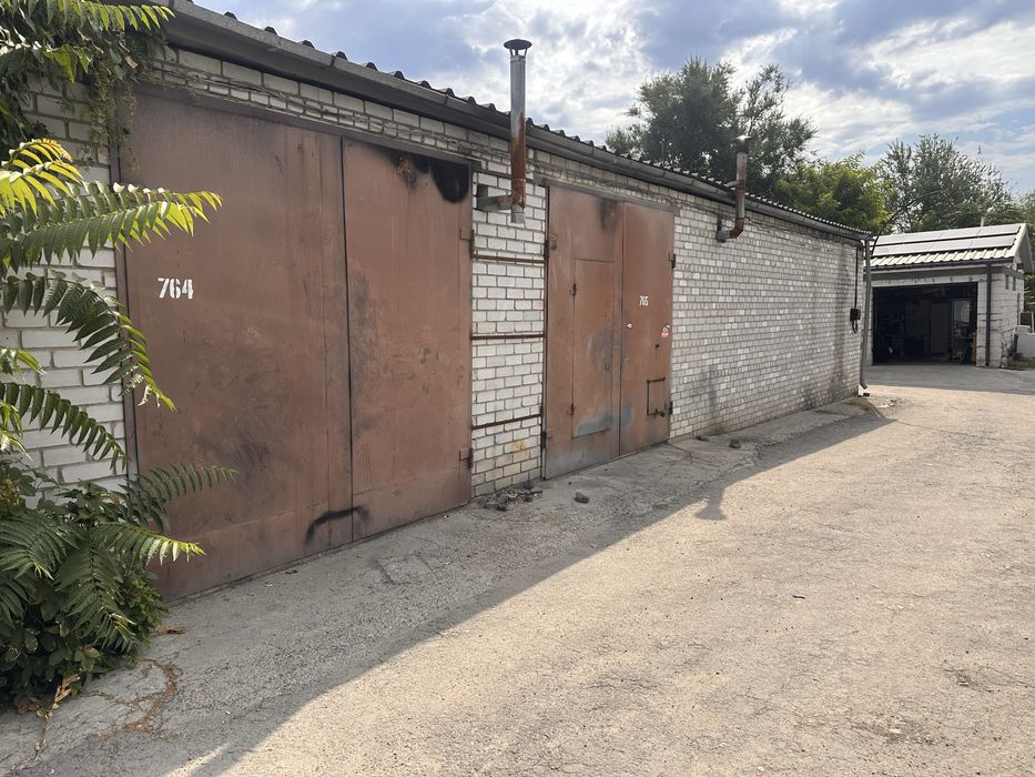 Здам в оренду бокс,приміщення,гараж на Кротова