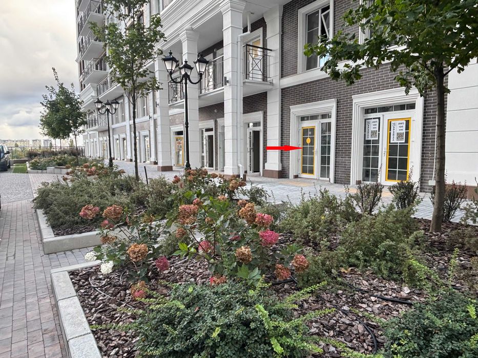 Без комісії, кращий магазин 40 кв.м. ЖК Нова Англія, вул. Максимовича.