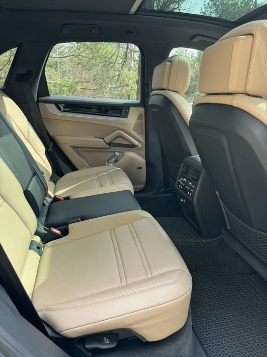 Porsche cayenne 2024