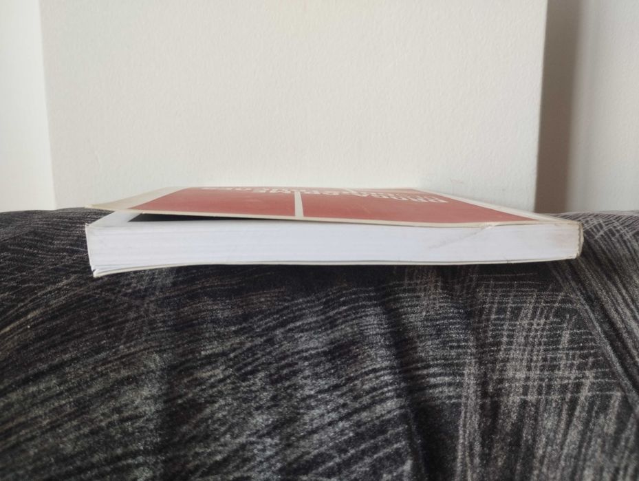 Droga - Crime, descontruções
Laura M. Nunes
Com marcas