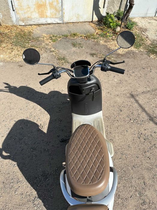 Електроскутер BILLGARY 83 600W/60V/20Ah