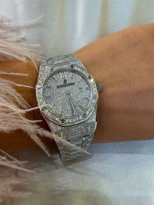 Zegarek Audemars Piguet Royal OAK z diamentami naturalnymi 5.50 CT