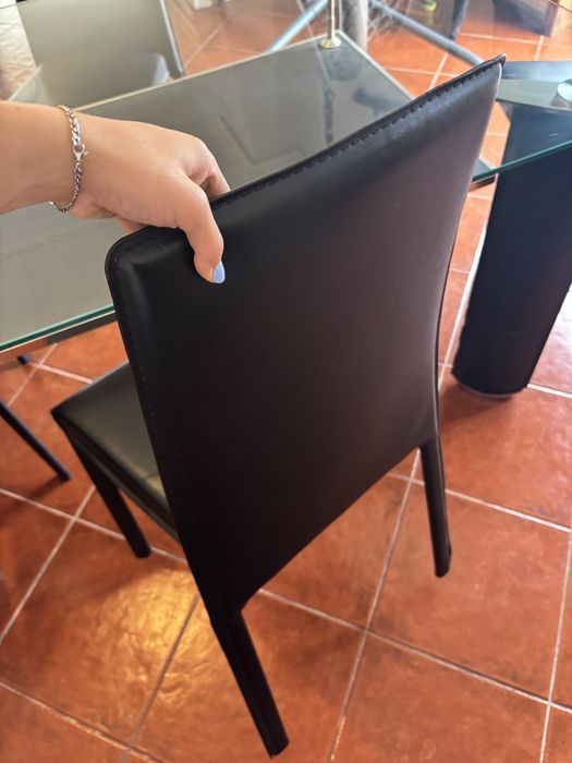 Mesa de vidro + cadeiras