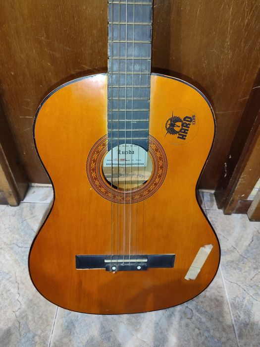Guitarra lúcida axl-5107