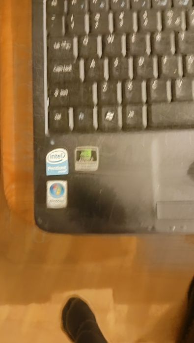 Laptop Acer brak dysku i kilku detali