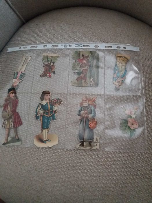 Bonecos de papel de brincar do sec 18/19