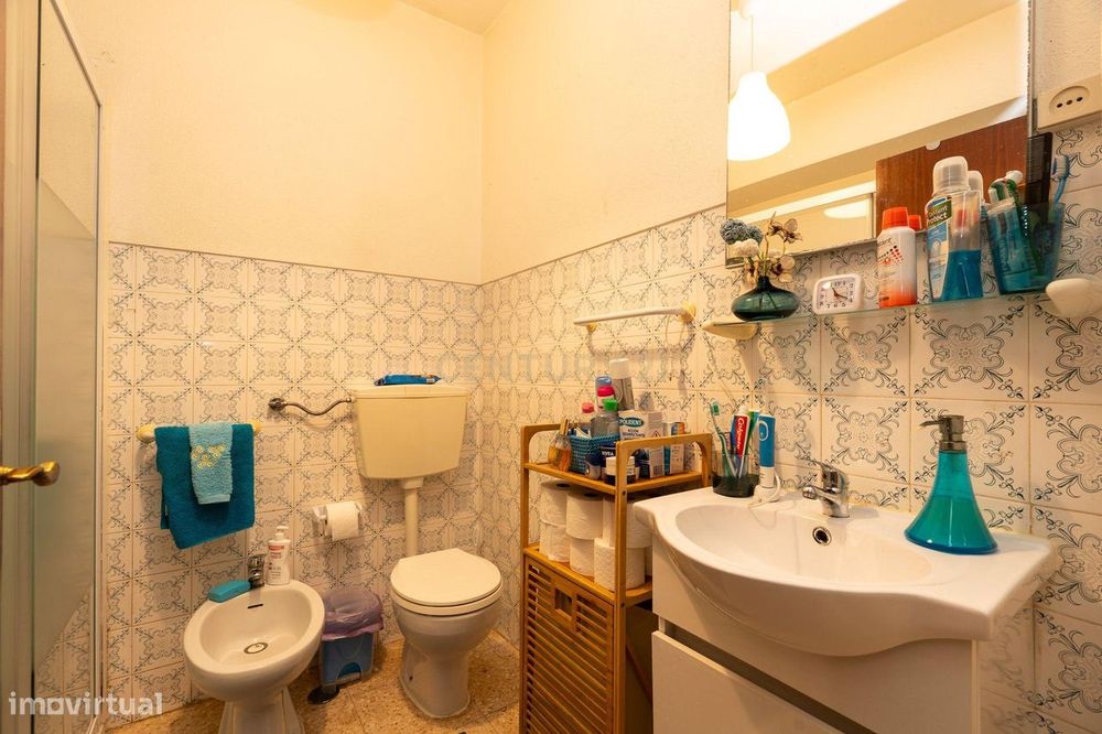 T1 Pronto a Habitar em Massamá – Localização Privilegiada e Excelente