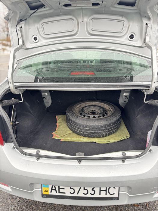 Renault logan 131т пробег не бит не крашен гбо 4