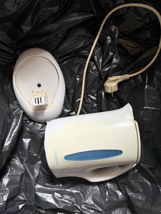 Чайник електричний