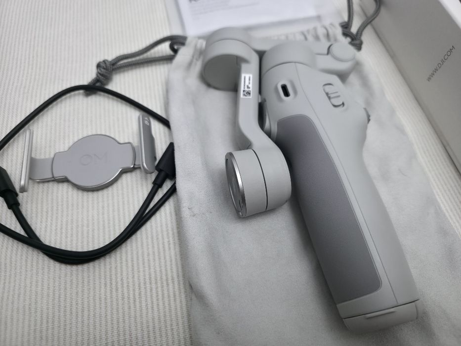 DJI Osmo Mobile 7