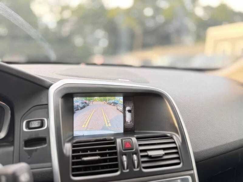 2015 Volvo XC60 T6 Platinum