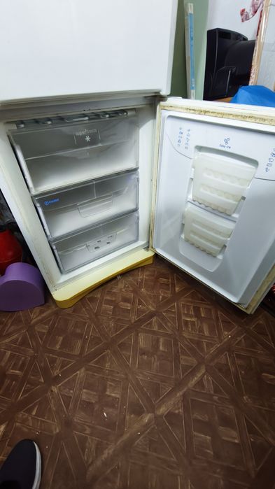 Frigorífico Indesit