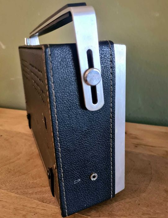 Rádio NEC Vintage (modelo: NT-10C96)