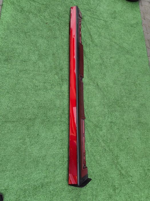 MAZDA 3 Listwa progowa na próg PRAWA w kolor bordo czerwony 46V RED SOUL HB