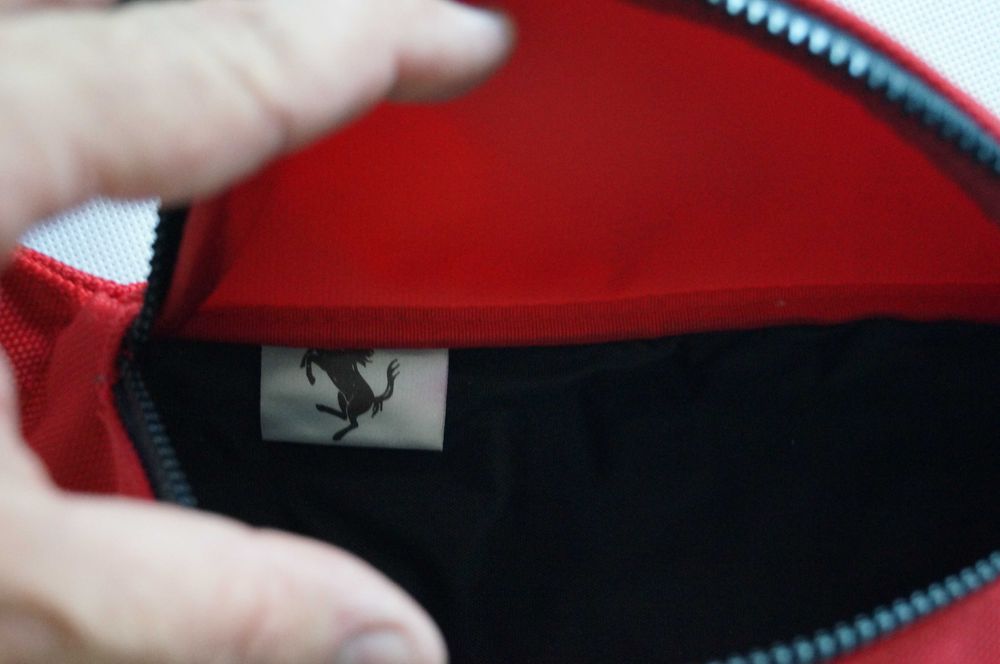 Nerka Ferrari F-1 Vinted