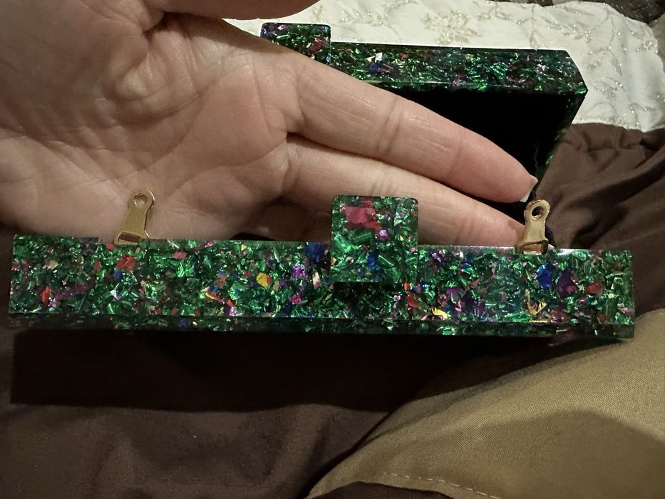 Pochete nova multicolorida