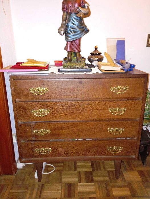 Comoda de gavetas
