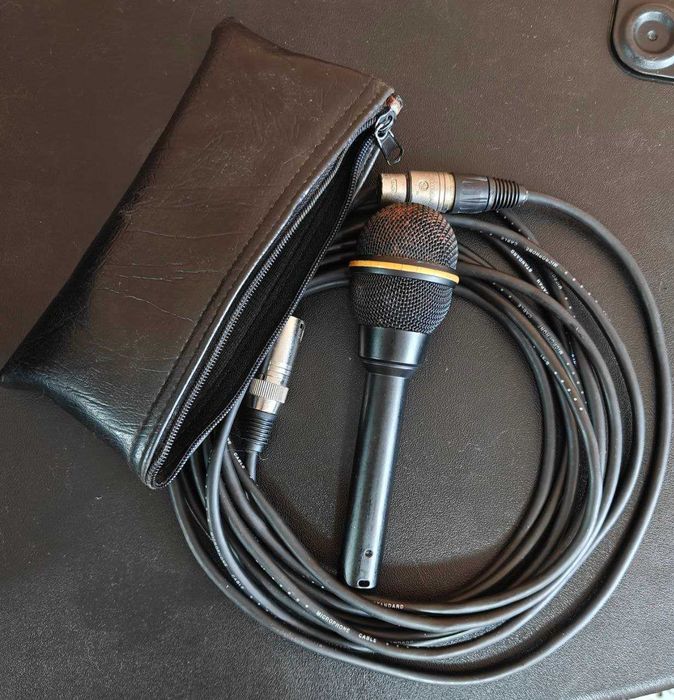 Комплект звукового оборудования BEHRINGER B1520 PRO EUROLIVE