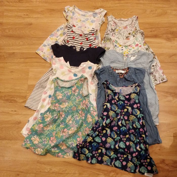 Sukienki - 10 sztuk ,od 9 do 18 miesiecy