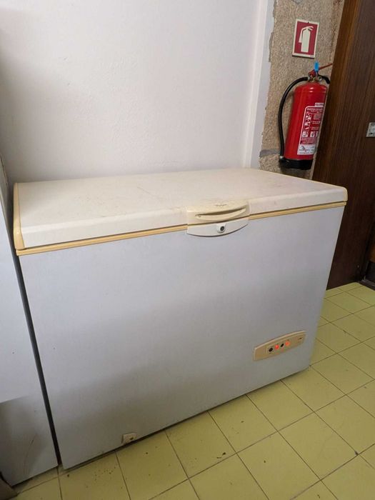 Arca Congeladora Whirlpool Horizontal | Grande Capacidade | A Funcionar