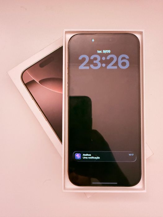 iPhone 16 Pro Max
