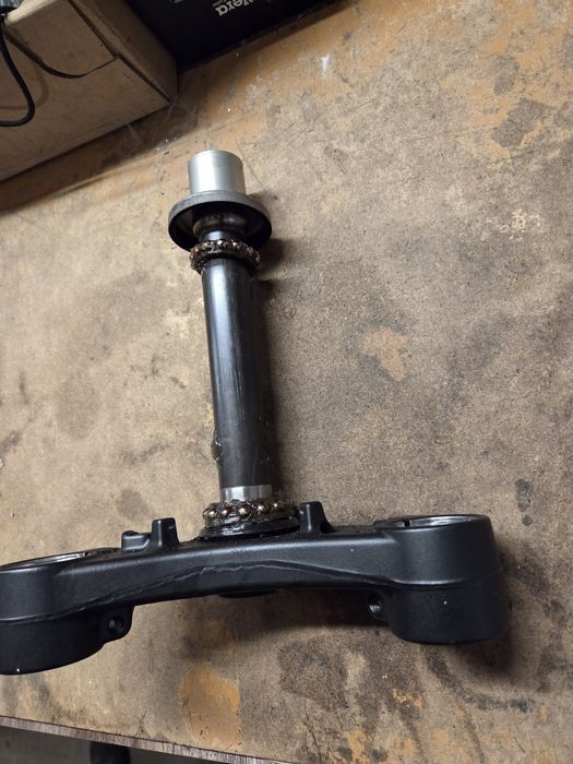 Yamaha mt07 mt 07 półka górna dolna  sztyca