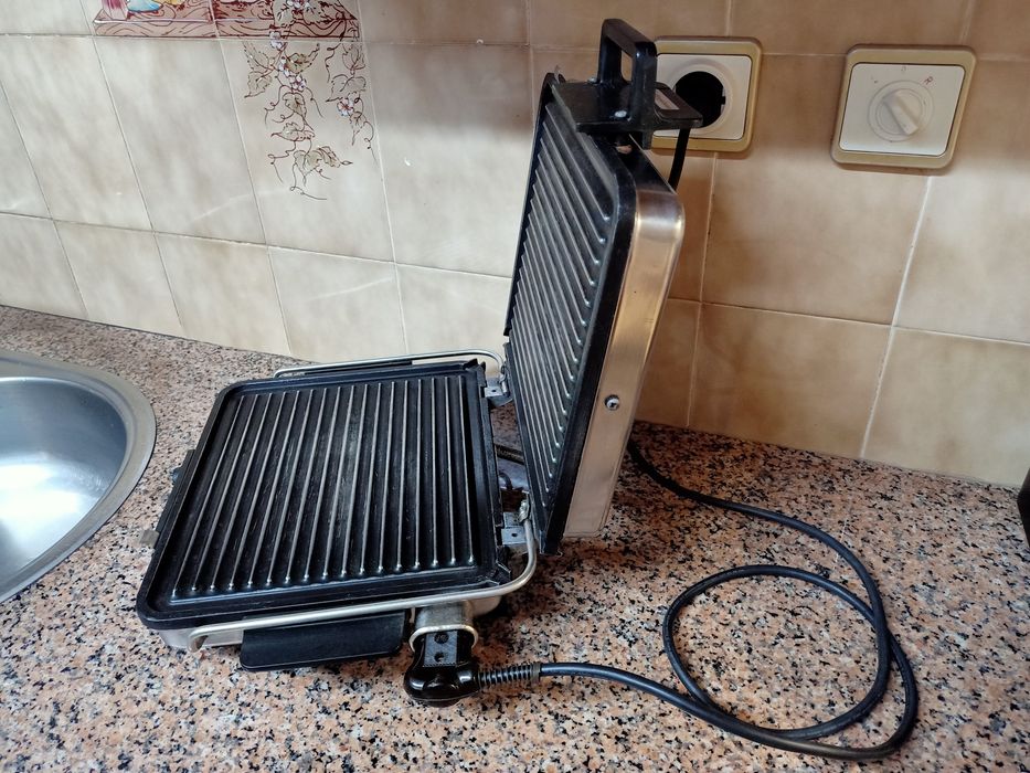 Tostadeira grelhador torradeira casa quarto apartamento vivenda carro.