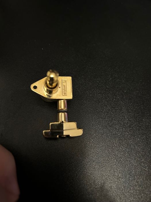 Nowe klucze gitarowe blokowane „Imperial” Guyker 3+3