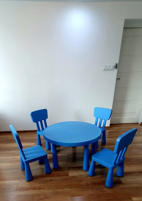Stolik i 4 krzesła mamut ikea
