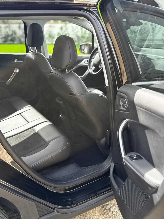 Peugeot 2008 1.2 Gasolina Automático, 2018, 119.000 km – Esmoriz