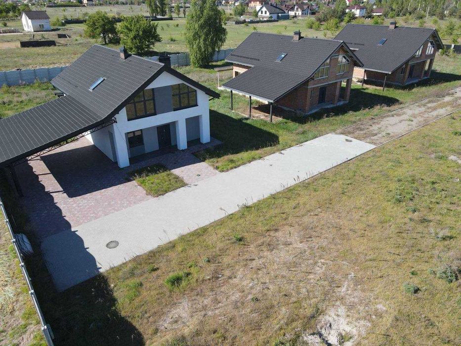 Будинки для життя та комерційної діяльності! 5 ділянок, 3 готових будинки 170 м2, 60 соток, 125 кВт